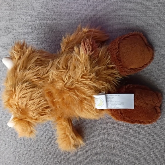 Animal Adventure Fluffy Highland Cow - Picture 3 of 4
